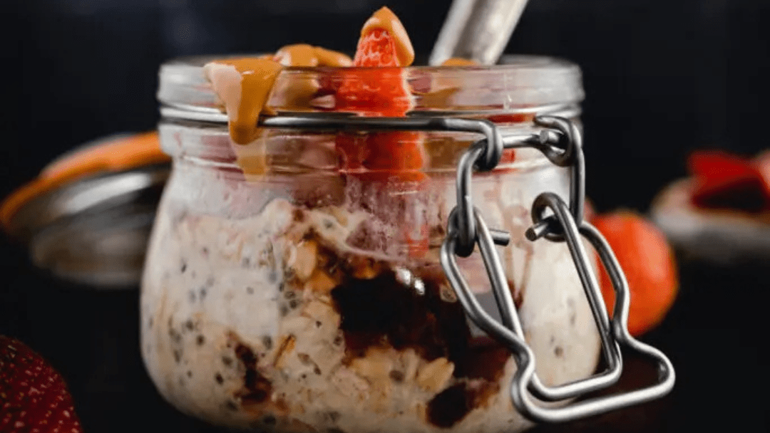 Peanut Butter & Jelly Overnight Oats - Le Parfait America