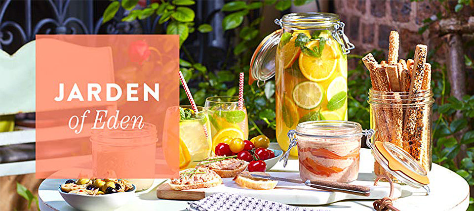 Picnic drinks in jars